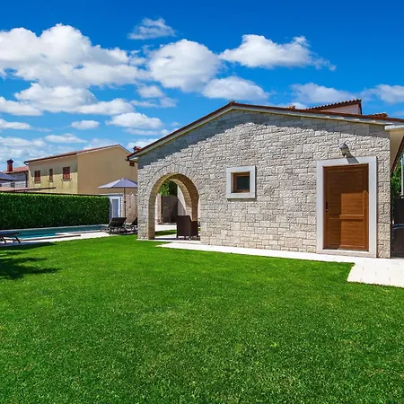 Vikendica Casa Mia Mit Privatem Pool By Interhome