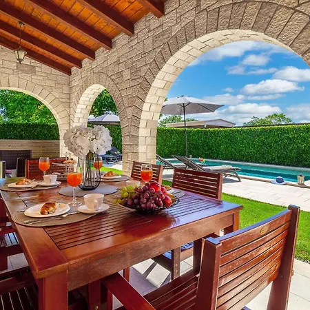 Casa Mia Mit Privatem Pool By Interhome Barban
